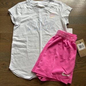 NWT Nike Girls Set size 6X